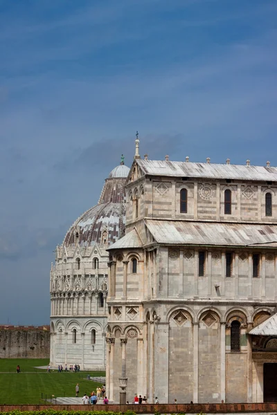 Plaza de los Milagros en Pisa — Foto de Stock