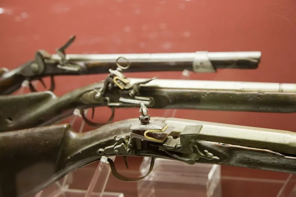 Closeup of medieval handgun in Valletta Grand Master Palace — Stock Photo, Image