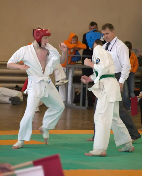 Nationell mästerskapet bland juniorer av kyokushin karate — Stockfoto
