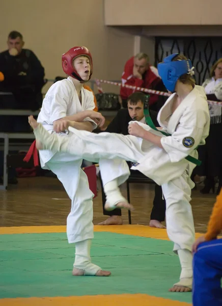 Національний чемпіонат серед юніорів з Кіокушин карате — стокове фото