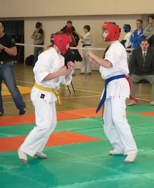 Campeonato nacional entre juniors por kyokushin karate — Foto de Stock