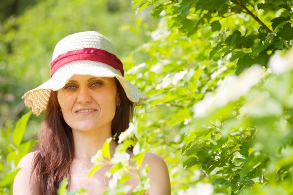 Portrait of woman in spring — Stock Photo, Image