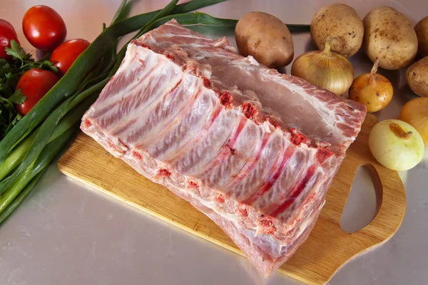 Carne crua com legumes — Fotografia de Stock