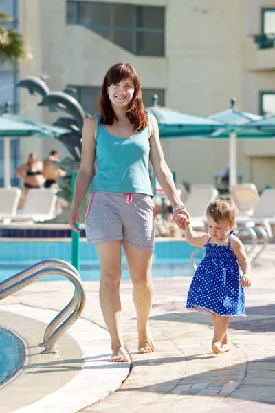 Happy mother with toddler at resort — Stock Photo, Image