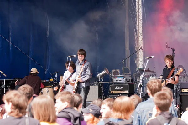 Rock band "reykjavik" visas i det öppna luften — Stockfoto