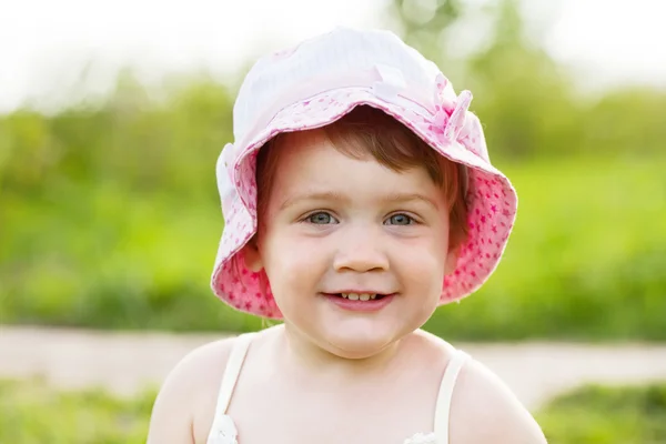 Happy toddler in summer — Stock Photo, Image