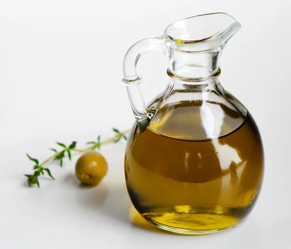 Olive oil and olives — Stock Photo, Image