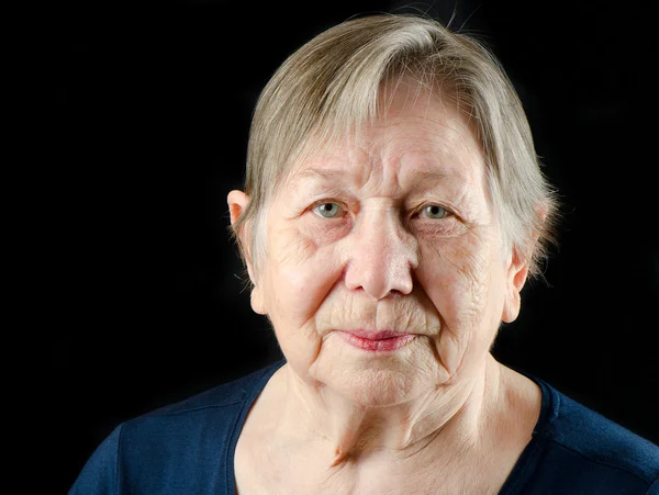 Äldre kvinna porträtt — Stockfoto