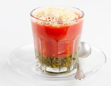 cam soğuk gazpacho çorbası