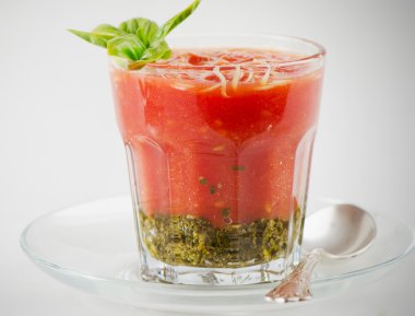 cam soğuk gazpacho çorbası