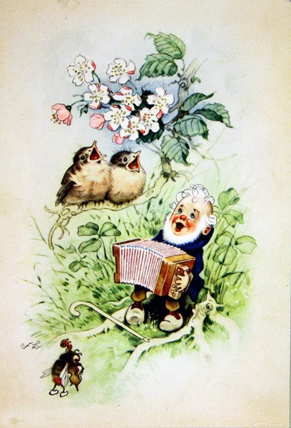 Dwarf plays accordion and sings songs with the birds — Stock Photo, Image