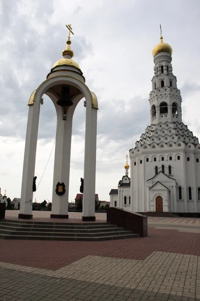 Campana conmemorativa del Complejo de San Pedro y San Pablo en Prokhorovka — Foto de Stock