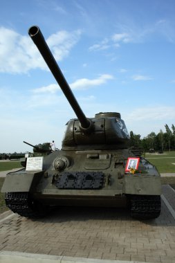 Tank T-34-85 clipart