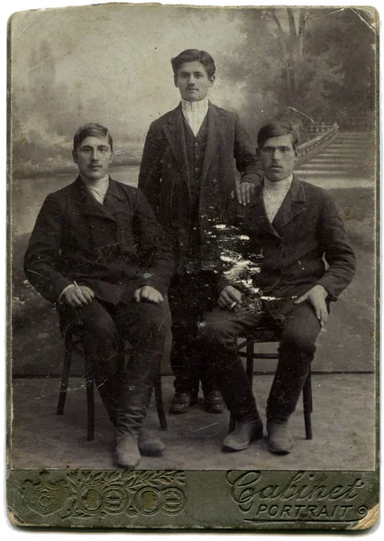 Rosja 1898 Starodawny Zdjęcie Pokazuje Trzech Mężczyzn Lugansk Imperium Rosyjskie — Zdjęcie stockowe