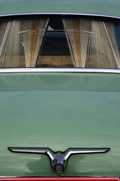 Close-up de um clássico carro vintage — Fotografia de Stock