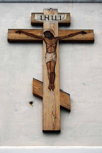 Crucifixo na parede — Fotografia de Stock
