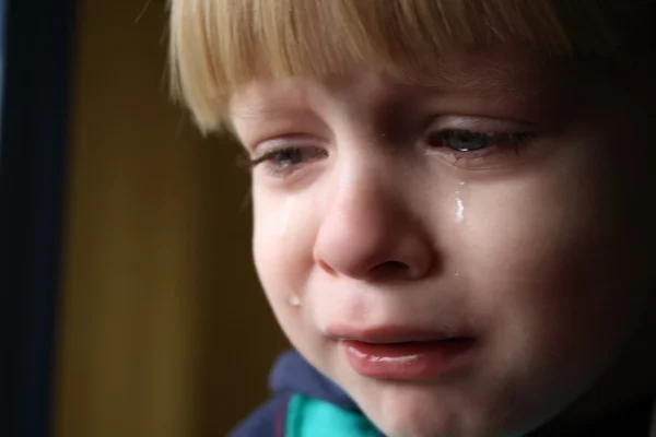 Ragazzo piangendo — Foto Stock