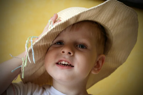 सुंदर लहान मुलगा — स्टॉक फोटो, इमेज