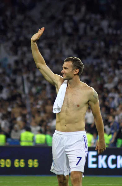 Famous Andriy Shevchenko of Dynamo Kyiv thanks fans for support — Stock Photo, Image