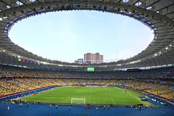 Vista panorámica del estadio olímpico (NSC Olimpiysky) durante la UEFA E — Foto de Stock