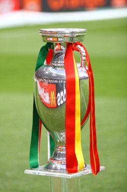 UEFA Euro 2012 Futbol Kupa (bardak)