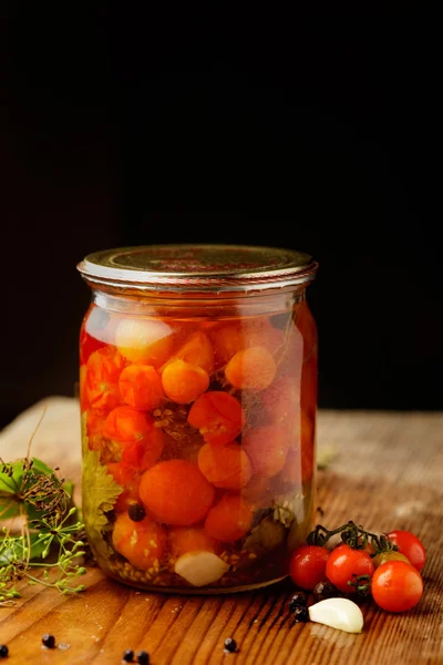 Conservas de tomate — Fotografia de Stock