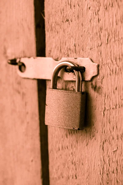 Lock on the door — Stock Photo, Image