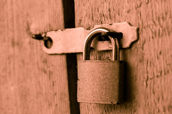 Lock on the door — Stock Photo, Image