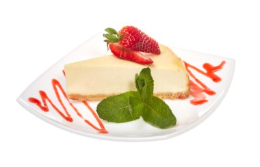 Çilekli cheesecake whit üzerinde bir parça