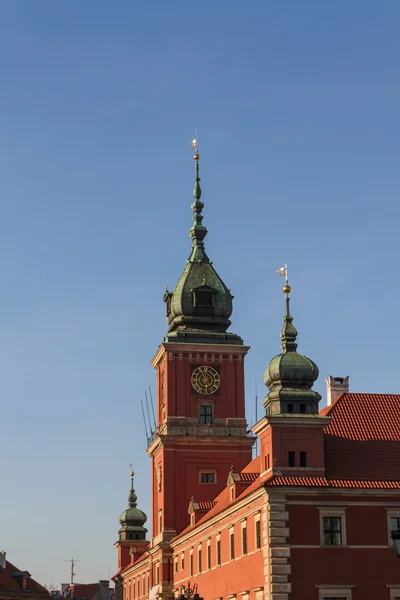 Warschau, Polen. Altstadt - berühmte königliche Burg. UNESCO-Welterbe — Stockfoto