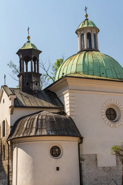 St. james kerk op het hoofdplein van Krakau, Polen — Stockfoto
