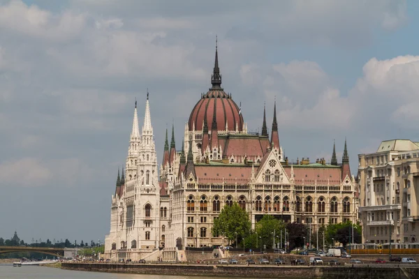Budapest, l'edificio del Parlamento (Ungheria ) — Foto Stock