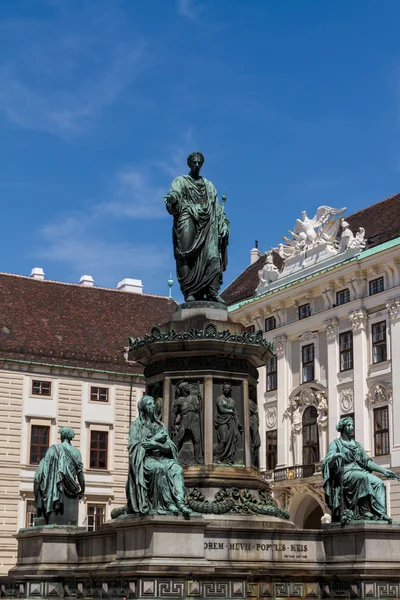 Palazzo Hofburg e monumento. Vienna. Austria . — Foto Stock