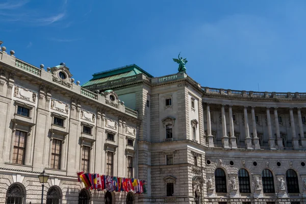 ホーフブルク宮殿コンプレックス、ウィーン、オーストリアのヘルデンプラッツ — ストック写真