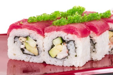 Maki sushi - rulo Yengeç, avokado, salatalık içinde yaptı. taze