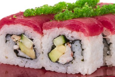 Maki sushi - rulo Yengeç, avokado, salatalık içinde yaptı. taze