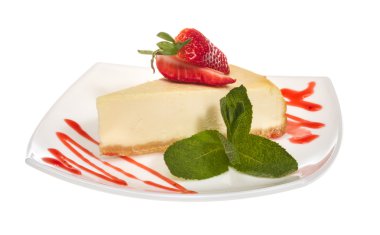 Çilekli cheesecake whit üzerinde bir parça