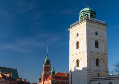 Varşova, Polonya. Saint anne neoklasik kilisede eski kasaba quart