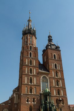 St Mary's Basilica (Mariacki Kilisesi) - ünlü tuğla Gotik chur