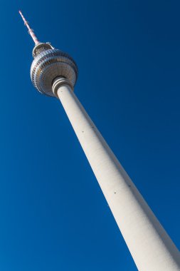 berlin mitte televizyon kulesi