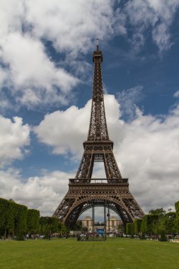 paris tour Eiffel