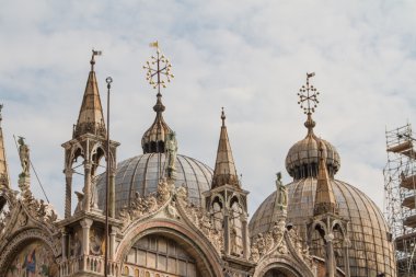 Saint işaretleri Bazilikası, katedral, kilise heykel mozaik ayrıntıları