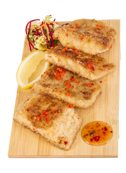 Fried fish fillets with salad. — Stock Photo, Image