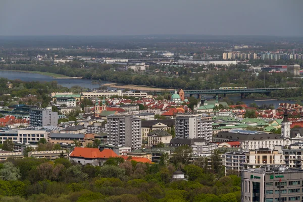 Warszawas skyline med Warszawa torn — Stockfoto