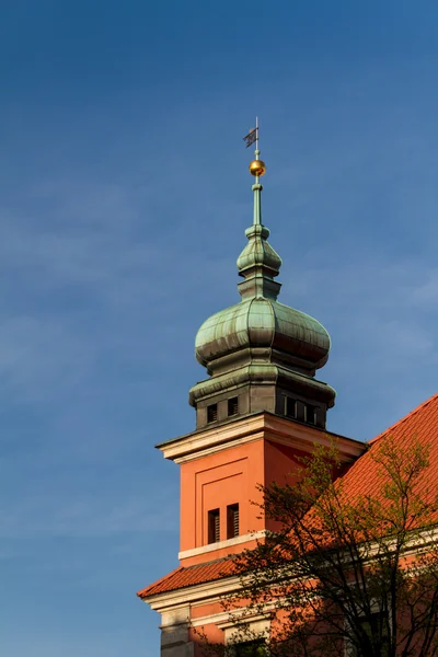 ワルシャワ、ポーランド。旧市街の有名なロイヤル城。ユネスコ世界彼女 — ストック写真