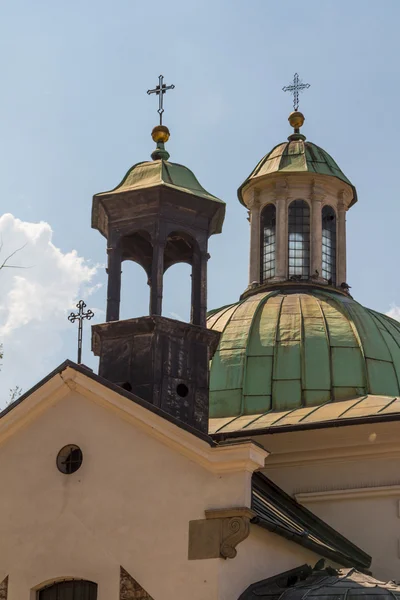 Iglesia de Santiago en la Plaza Principal de Cracovia, Polonia — Foto de Stock