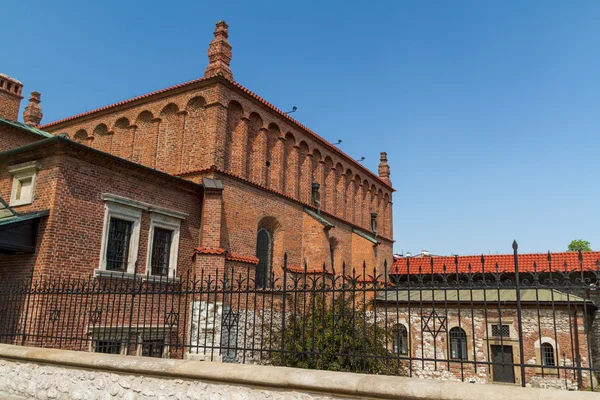 Régi Zsinagóga, a történelmi Kazimierz zsidó negyed Krakkó, P — Stock Fotó