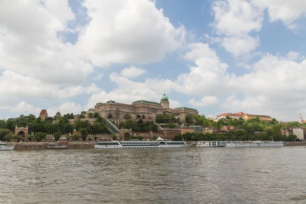 Королевский дворец в Будапеште — стоковое фото
