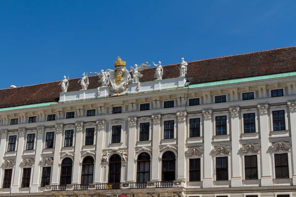 Pałac Hofburg i pomnik. Vienna.Austria. — Zdjęcie stockowe