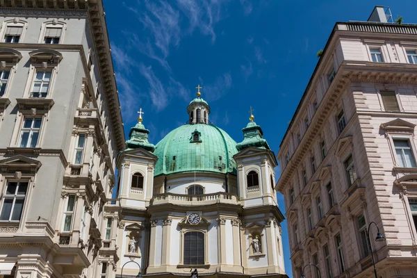 Viena, Austria - faimoasa Peterskirche (Biserica Sf. Petru ) — Fotografie, imagine de stoc
